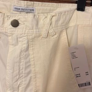 Unworn w/ tag. Urban Outfitters pants.